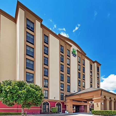 Holiday Inn Express & Suites Houston - Memorial Park Area By Ihg Bagian luar foto