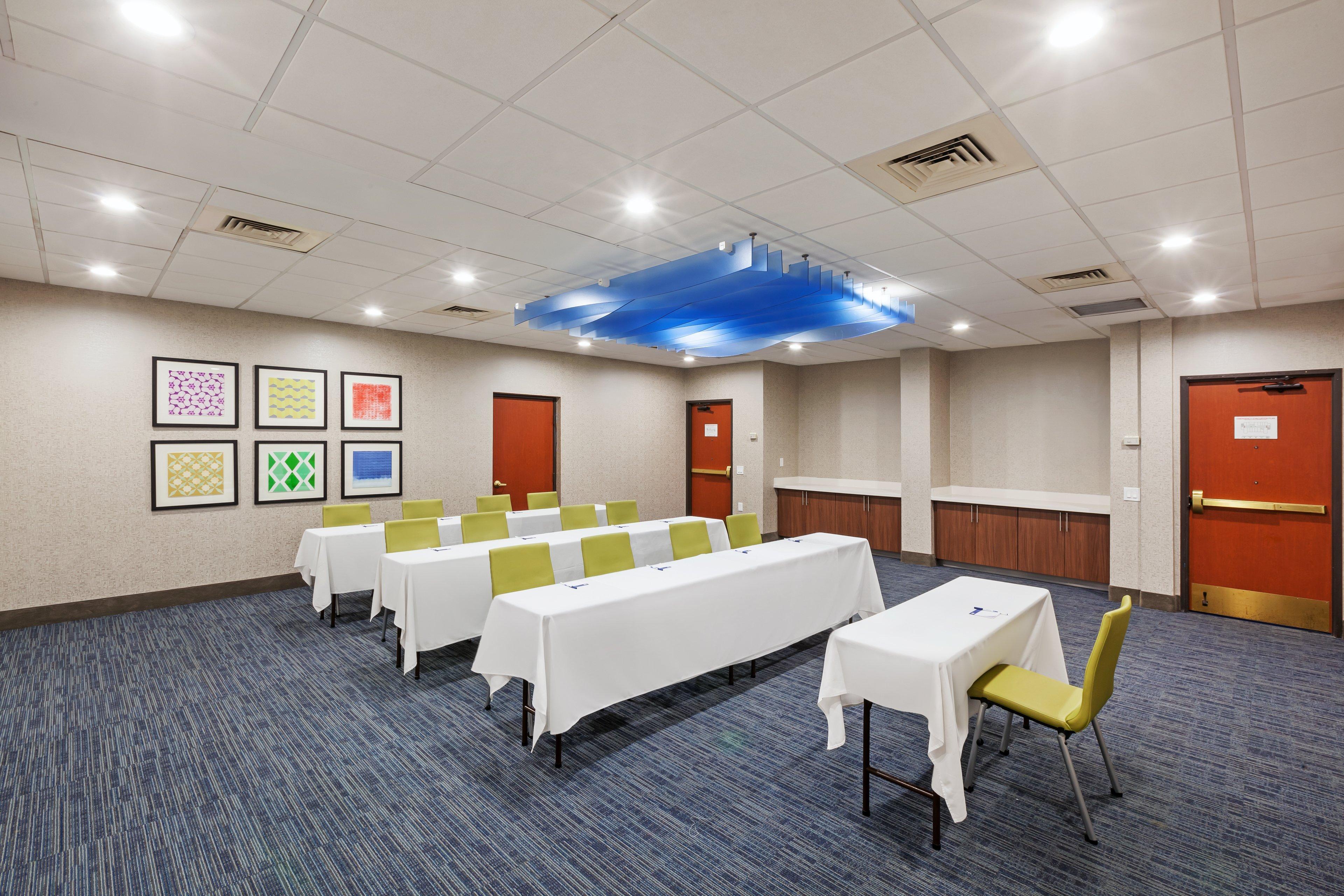 Holiday Inn Express & Suites Houston - Memorial Park Area By Ihg Bagian luar foto
