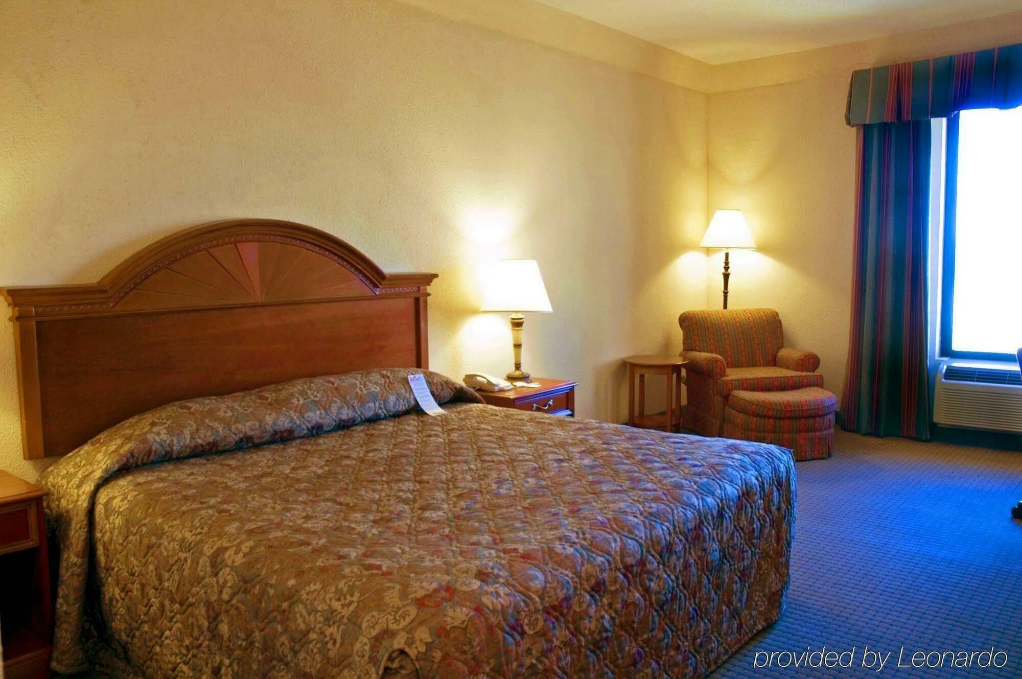 Holiday Inn Express & Suites Houston - Memorial Park Area By Ihg Bagian luar foto